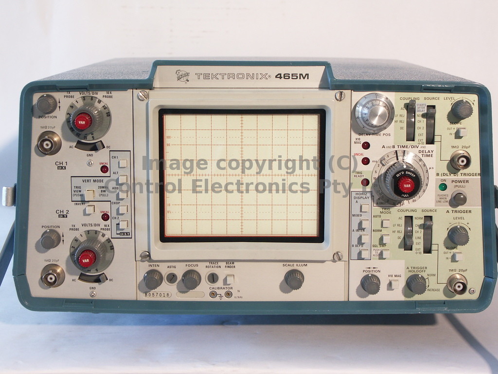Tektronix 465M front view