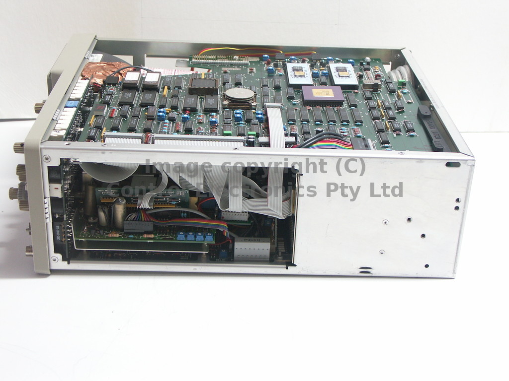 Tektronix 2232 internal view