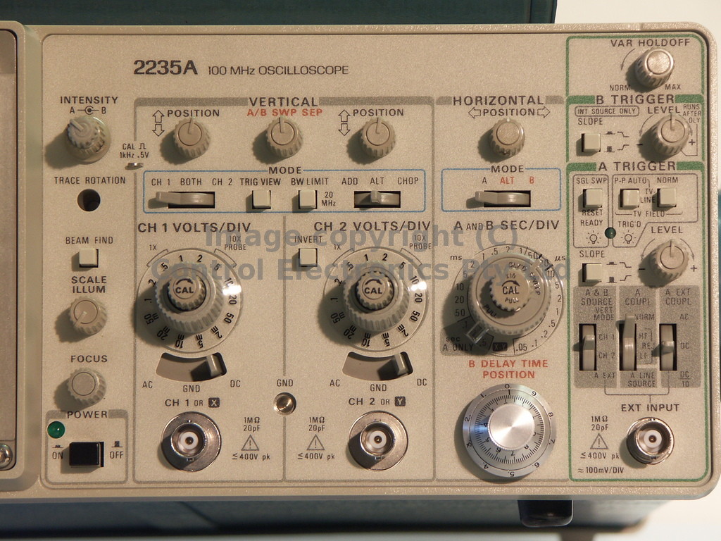 Tektronix 2235 controls
