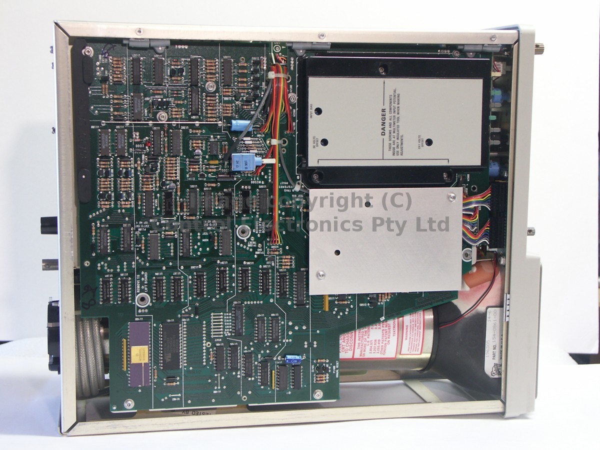 Tektronix 2236 internal view