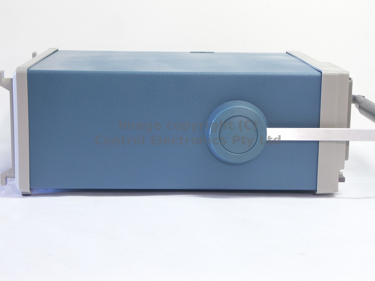 Tektronix 2246 side view
