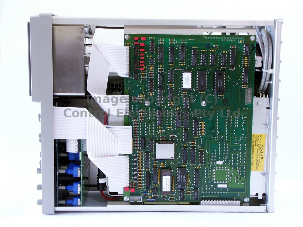 Tektronix 2246 internal view top
