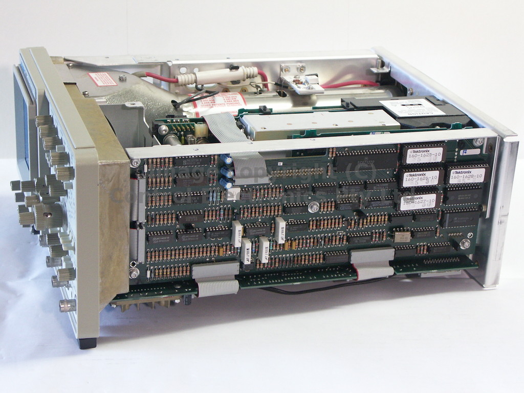 Tektronix 2465 internal view
